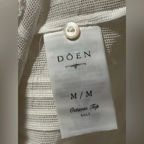Doen Octavia Top in Salt - Picture 7 of 7